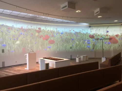 aula crematorium Zoetermeer thema bloemen