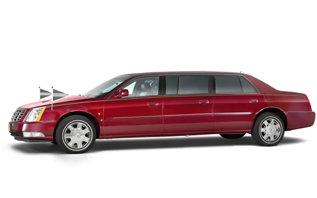 Cadillac 7 persoons volgauto (rood)