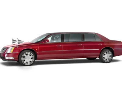 Cadillac 7 Persoons Volgauto (rood)