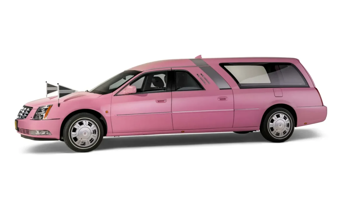 Cadillac Landaulet rouwauto (roze)