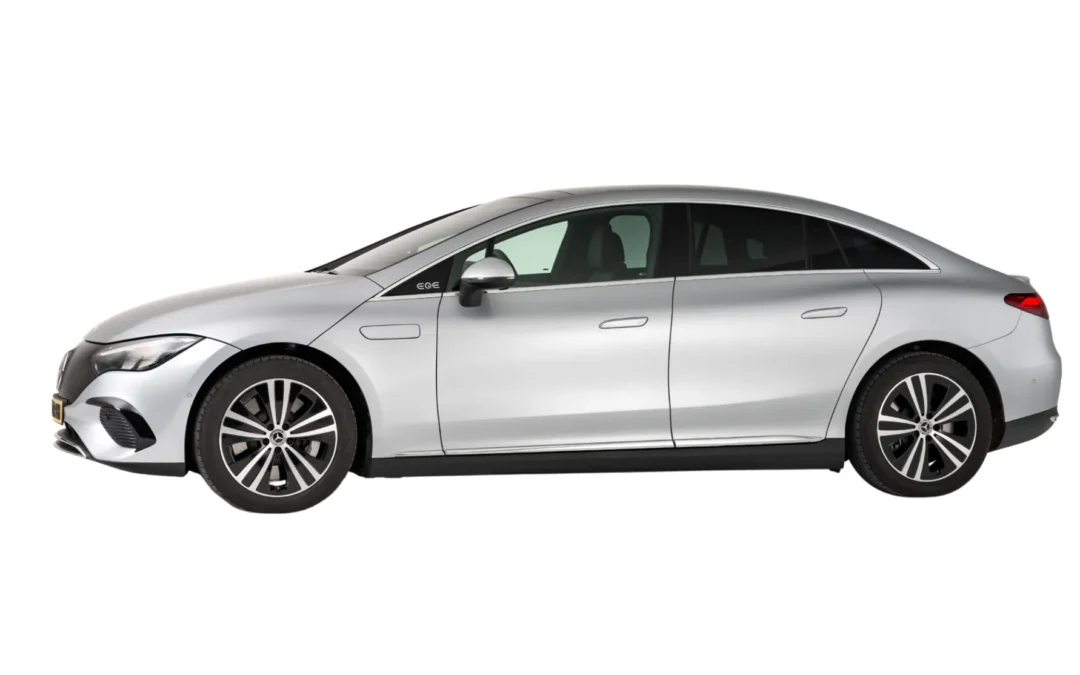 Mercedes 4 persoons EQE (grijs)
