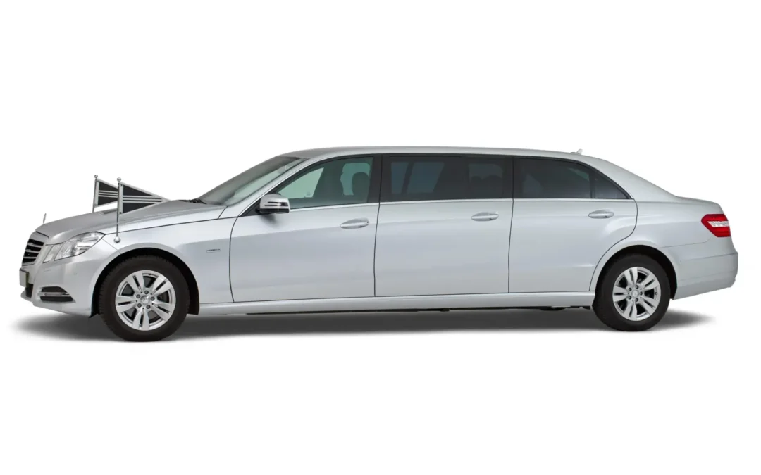 Mercedes 7 persoons volgauto (grijs)