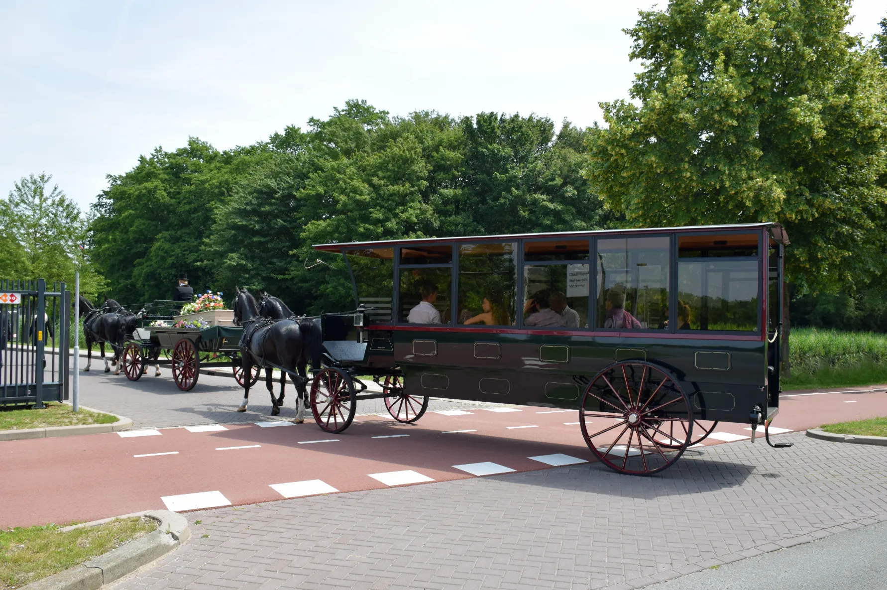 Paardenkoets Familie Rouwvervoer