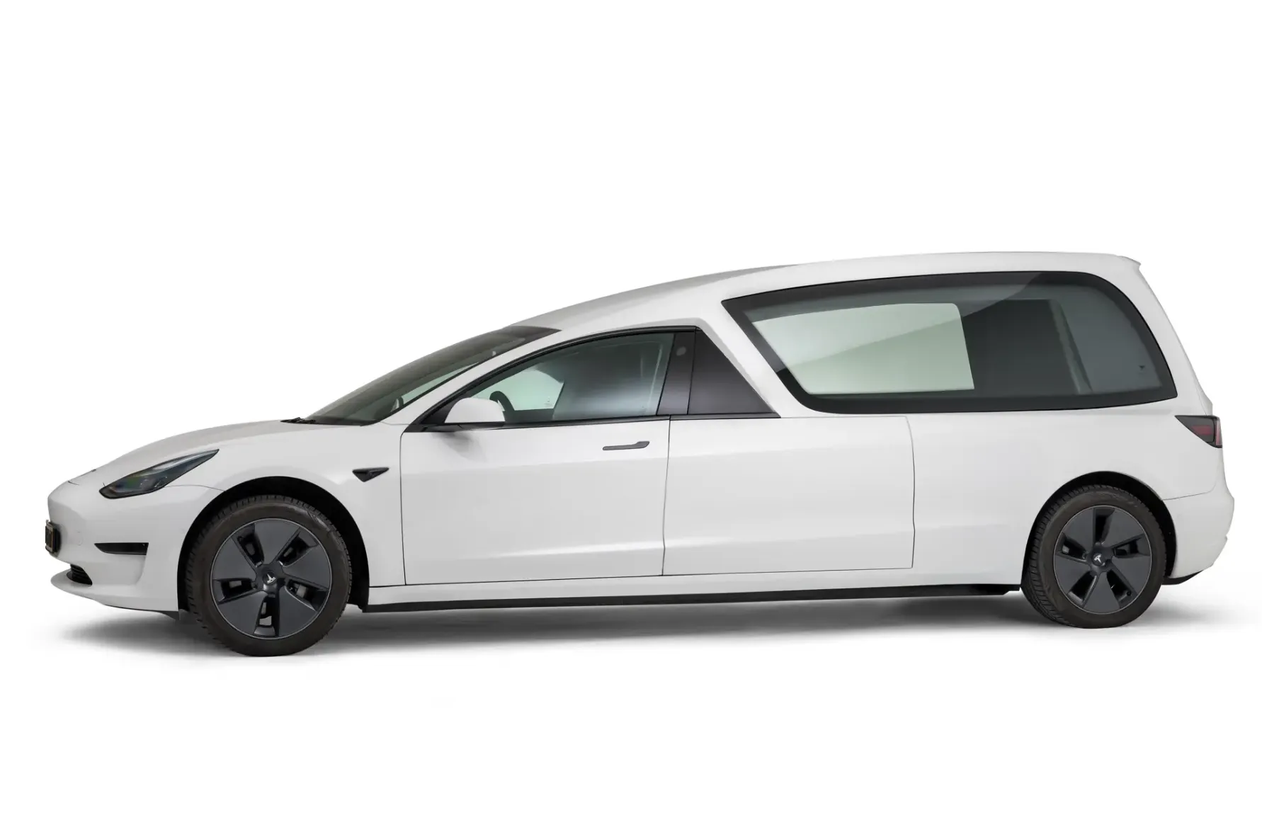 Tesla Rouwauto 3 (wit)